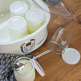 Sæt med yoghurtmaskine og glas til børn – photo 15