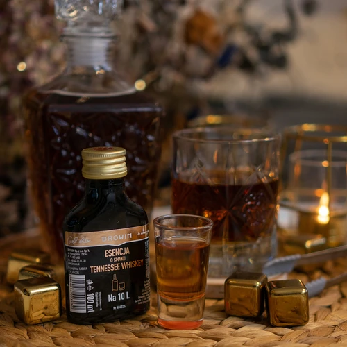 Essens med smag af Tennessee whiskey til 10 L - 100 ml - 8