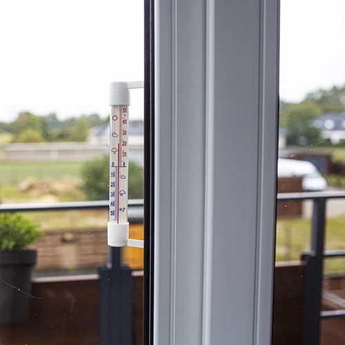 Hvidt udendørs termometer (-60°C til +50°C) 23cm - 2