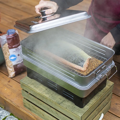 Røgesmuld til rygning/grillning, 50% eg + 50% elletræ, 450 g, kl. 8 - 12