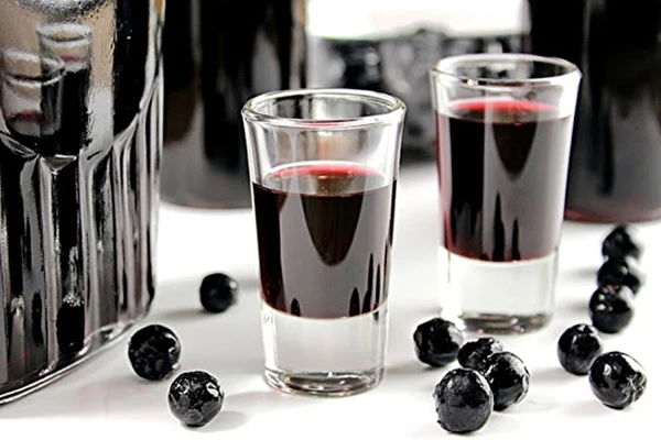 Oldefar Pędzimirs frugtlikør