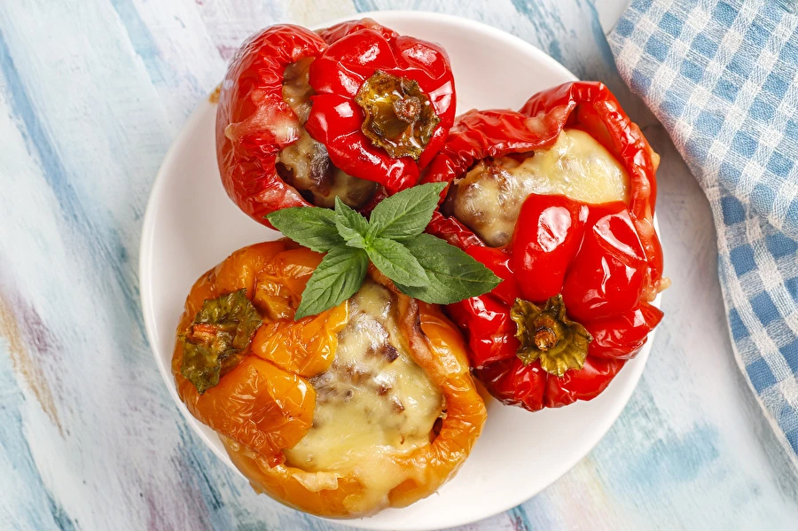 Fyldte peberfrugter fra gasgrillen