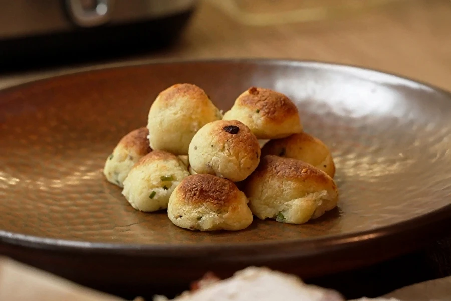 Kartoffelkugler af kartoffelmos