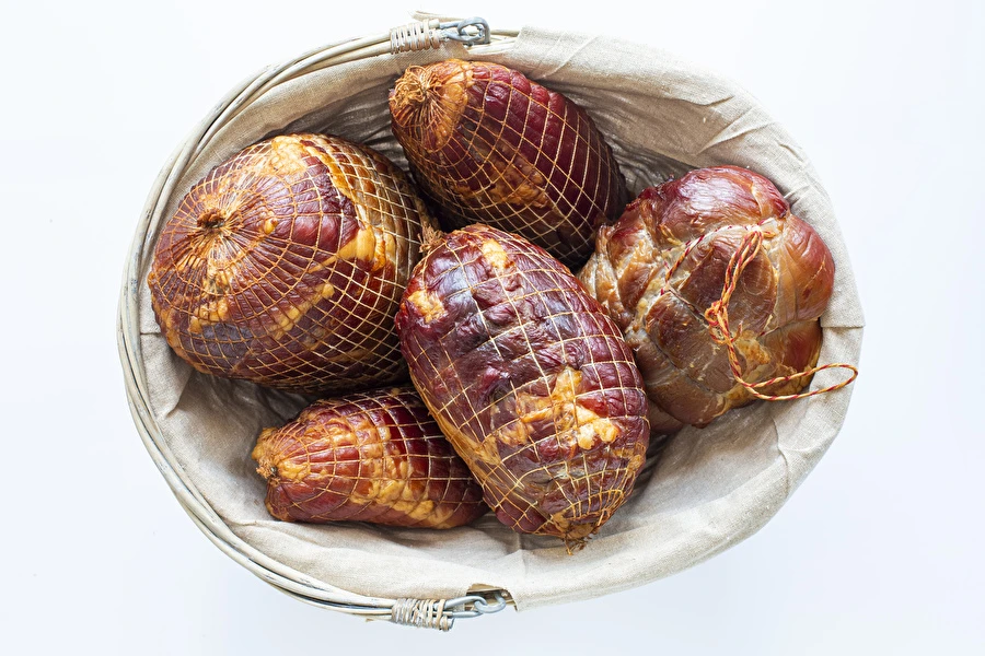 Traditionel røget skinke